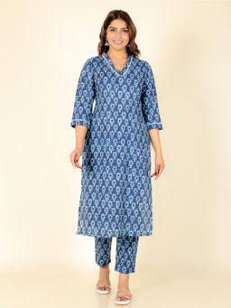 ARAMYA - Soft Cotton Straight Floral Print Kurta for Women (Set of 2)