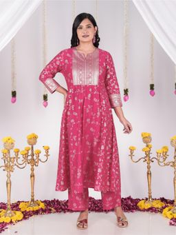 ARAMYA - Vertigan Floral Print Kurta for Women (Set of 2)
