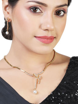 Estele - Gold Plated Charming Necklace Set with Crystals & Pearls for Women