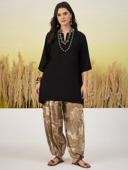 InWeave - Women Black Casual Regular Fit Kurta and Salwar