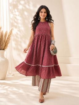 WineRed - Women Maroon Casual A-Line Fit Kurta and Pant
