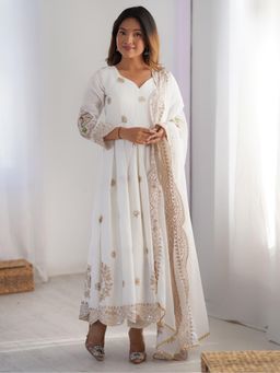Odette - Women White Wedding Regular Fit Anarkali Kurta and Pant with Dupatta