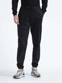 Black color option, Currently selected