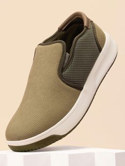 AVANT - Men DailyStride Slip-On Walking Shoes - Olive