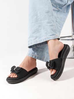 Dollphin - Women Black Comfortable Sandals