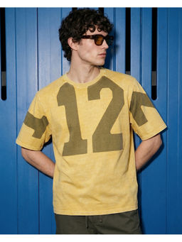Bewakoof - Men's Yellow Typography Oversized Acid Wash T-Shirt
