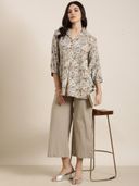 Beige color option, Currently selected