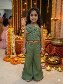 CHUCKLES AND CUDDLES - Girls Green Embellished Silk Co-Ord Set