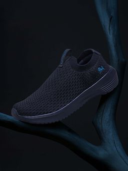 Neeman's - Black Basic Sneakers