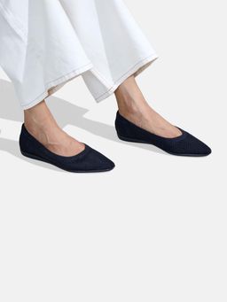 Neeman's - Black Pointed Ease Ballerina