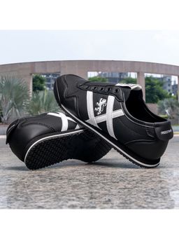 Red Tape - Womens Solid Black Sneakers