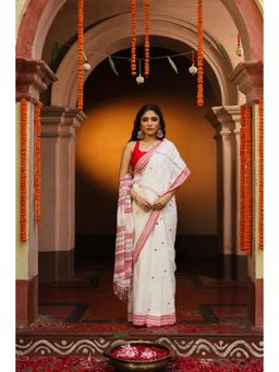 SUTRA CLOTHING - Handloom Laal Paar Pujo Saree with Unstitched Blouse