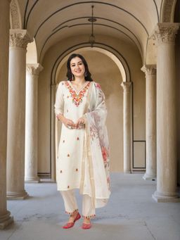 FASHOR - Floral Printed And Embroidered Kurta With Pant And Dupatta - Off White (Set of 3)