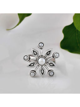 Voylla - Fresh Fern Magnolia Ring