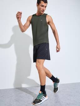 Styli - Men Olive Solid Regular Fit Tank T-Shirt and Short