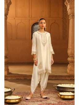 Sheetal Batra - Anika- Daisy Ivory Kurta With Dhoti And Dupatta