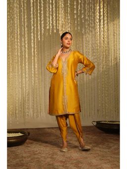 Sheetal Batra - Umrah - Glaze Mustard Kurta And Dhoti Pant