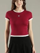 Maroon color option, Currently selected