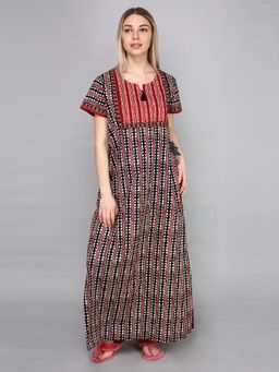 evolove - Maroon Printed Round Neck Half Sleeves Nightdress
