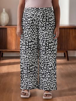 Bewakoof - Women's Black & White All Over Printed Plus Size Wide Leg Pyjamas