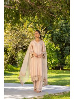 Dareiss - Peach Amaryllis Kurta with Pant and Dupatta