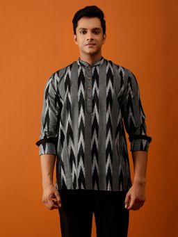 AAVYAM - Black Ikat Print Cotton Kurta