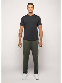 STRCH - Men Black Comfort Round Neck T-shirt