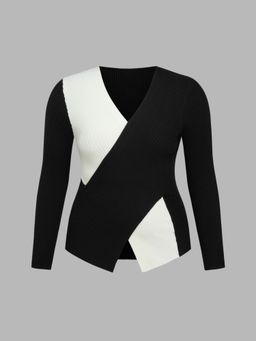 Cider - Knit V-neck Two Tone Long Sleeve Sweater Curve & Plus