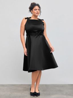 Cider - Boat Neck Bowknot Midi Dress With Belt Curve & Plus
