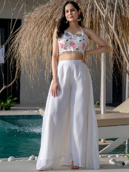 HOUSE OF JAMOTI - Women White Embroidered Co-Ord (Set of 2)