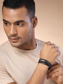 Karatcart - Bohey by Black and Silver Link Bracelet for Men