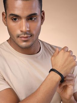 Karatcart - Bohey by Black and Silver Link Bracelet for Men