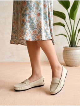ALCAZO - Women Cream Synthetic Leather Loafers