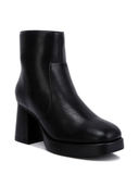 Black color option, Sold out, Currently selected