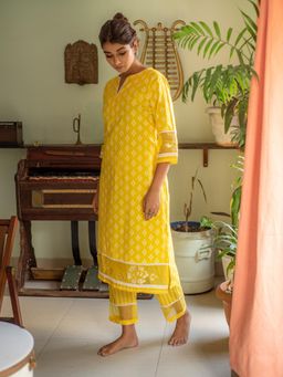 Keva Clothing - Yellow Kurta and Pants (Set of 2)