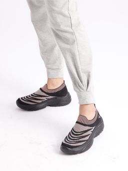 Marc Loire - Women Black Slip-On Woven Design Sneakers