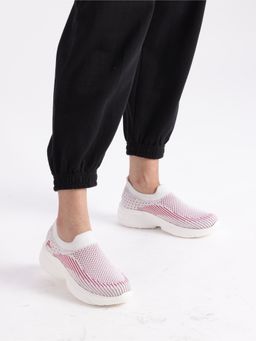 Marc Loire - Women Pink Slip-On Woven Design Sneakers