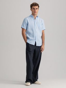 GANT - Men Blue Solid Regular Fit Shirt