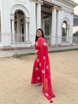Aparna - Red and White Floral Embroidered Cotton Saree Without Blouse