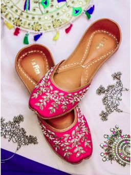 La Fiza - Berina Handcrafted Juttis