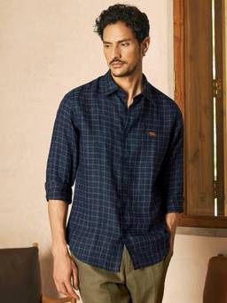 Andamen - Men European Linen Checked Regular Fit Shirt