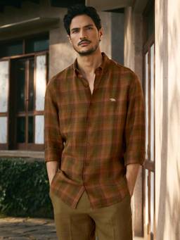 Andamen - Men European Linen Checked Slim Fit Shirt