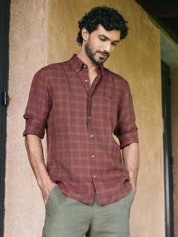 Andamen - Men European Linen Checked Regular Fit Shirt