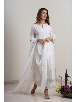 Finethreads by Hina & Nikhat - White Noor-E-Safa Kurta with Pant and Dupatta
