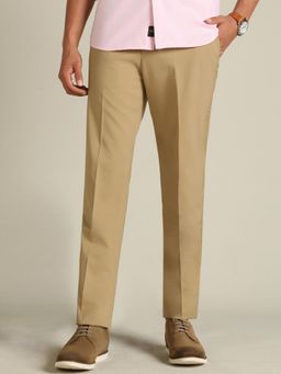Dockers - Men Beige Mid Rise Slim Fit Trousers