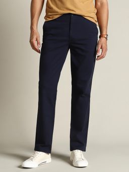 Dockers - Men Navy Blue Mid Rise Straight Fit Trousers