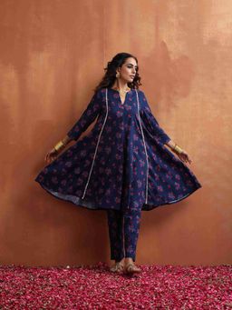 trueBrowns - Blue Floral Print Flared Anarkali Kurta with Pant Co-Ord (Set of 2)