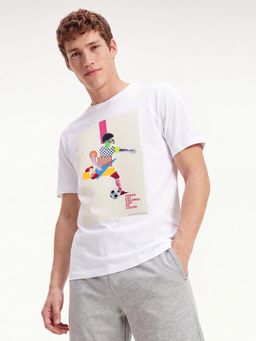 United Colors of Benetton - Relaxed Fit Round Neck Graphic Print Fifa Todos T-shirt