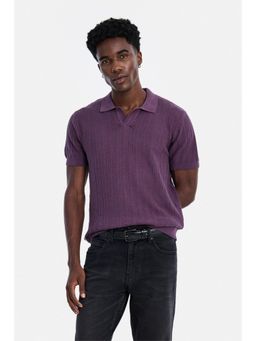 Snitch - Black Plum Textured Half Sleeves Regular Casual T-shirt for Men
