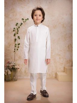 Lagorii - Classic White Kurta with Pyjama